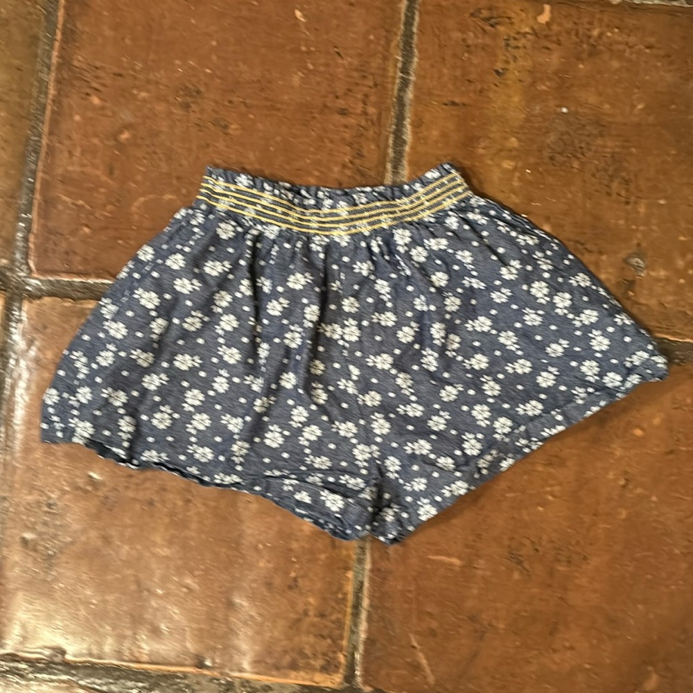 Girl’s shorts